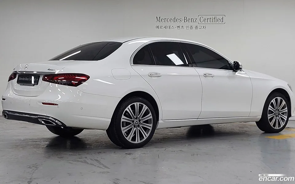 Mercedes-Benz E-Class E350 4MATIC 2023 — миниатюра 2