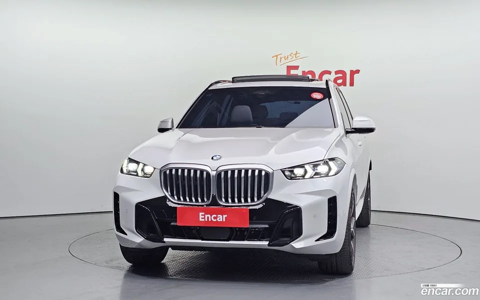 BMW X5 xDrive 40i M 2025 — миниатюра 3