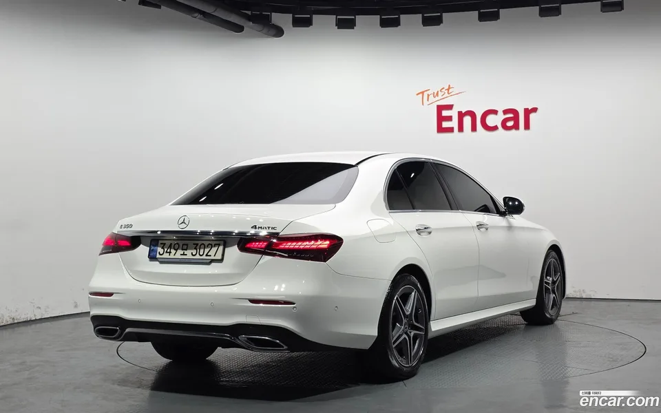 Mercedes-Benz E-Class E250 AMG Line 2023 — миниатюра 2