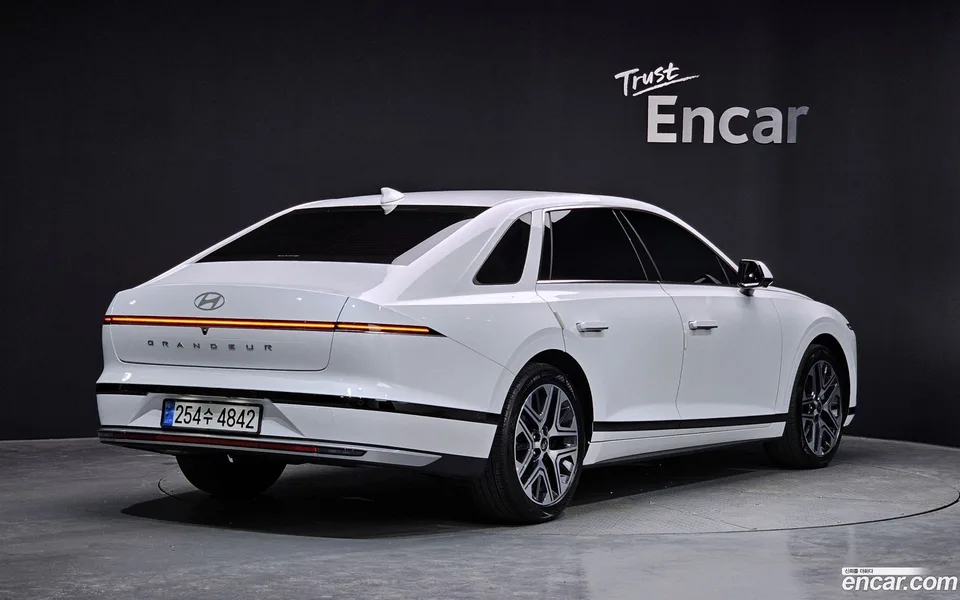 Hyundai Grandeur Hybrid 2025 — миниатюра 2