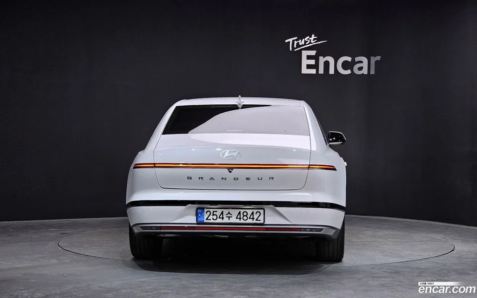 Hyundai Grandeur Hybrid 2025 — миниатюра 4