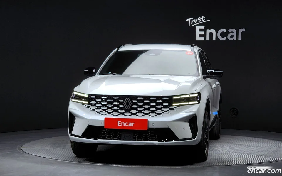Renault Samsung Grand Koleos 1.5 E-TECH 2WD 2025 — миниатюра 3