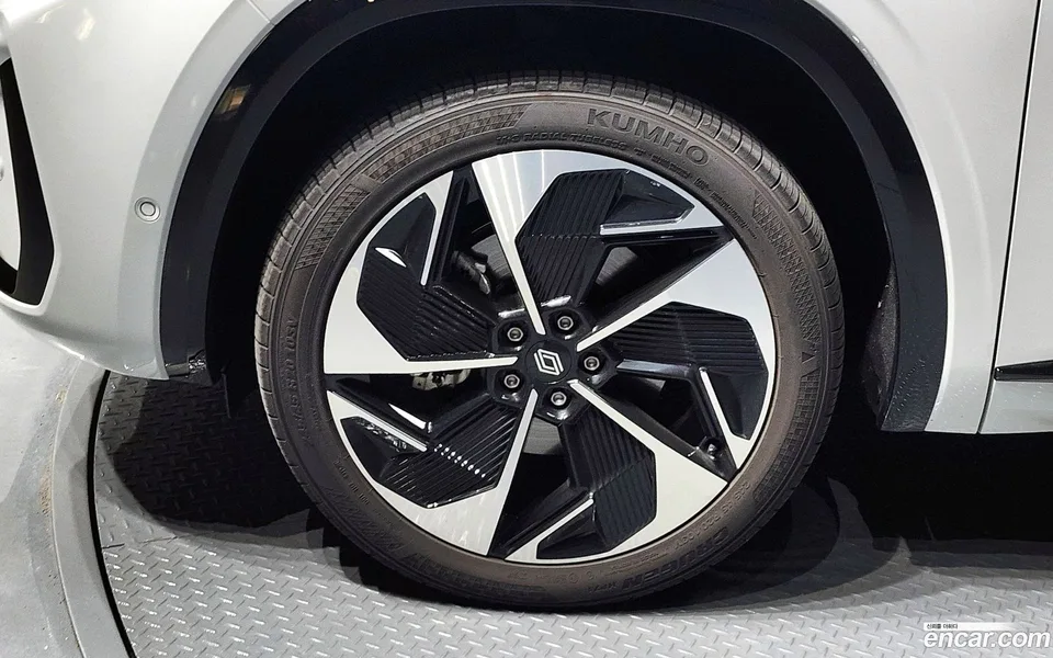 Renault Samsung Grand Koleos 1.5 E-TECH 2WD 2025 — миниатюра 5