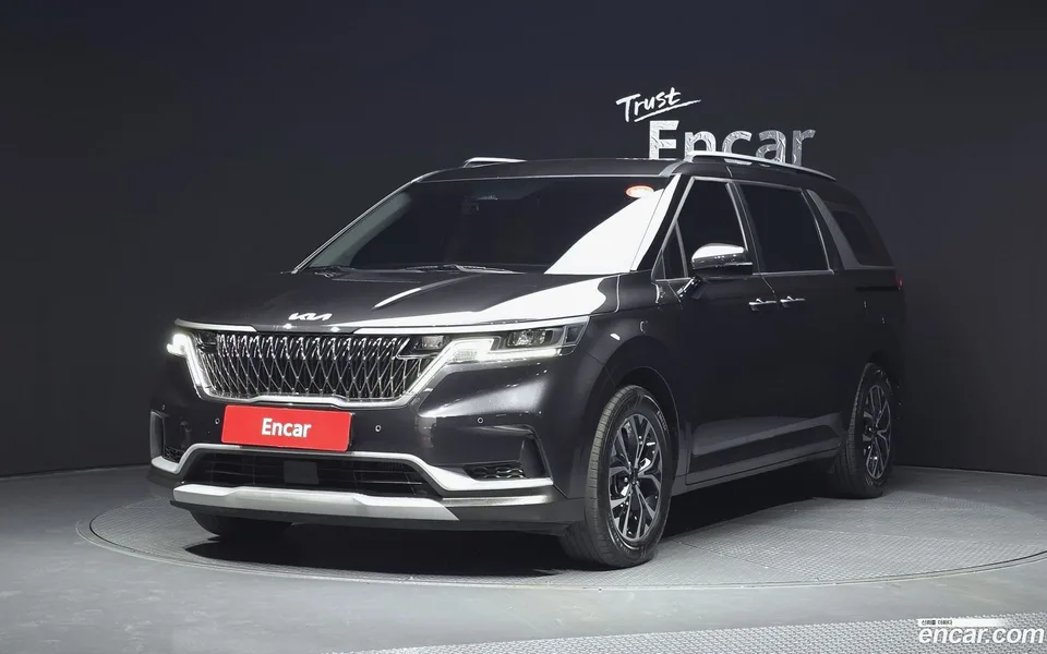 Kia Carnival 9 2022 — фото 1, купить с доставкой в Москву