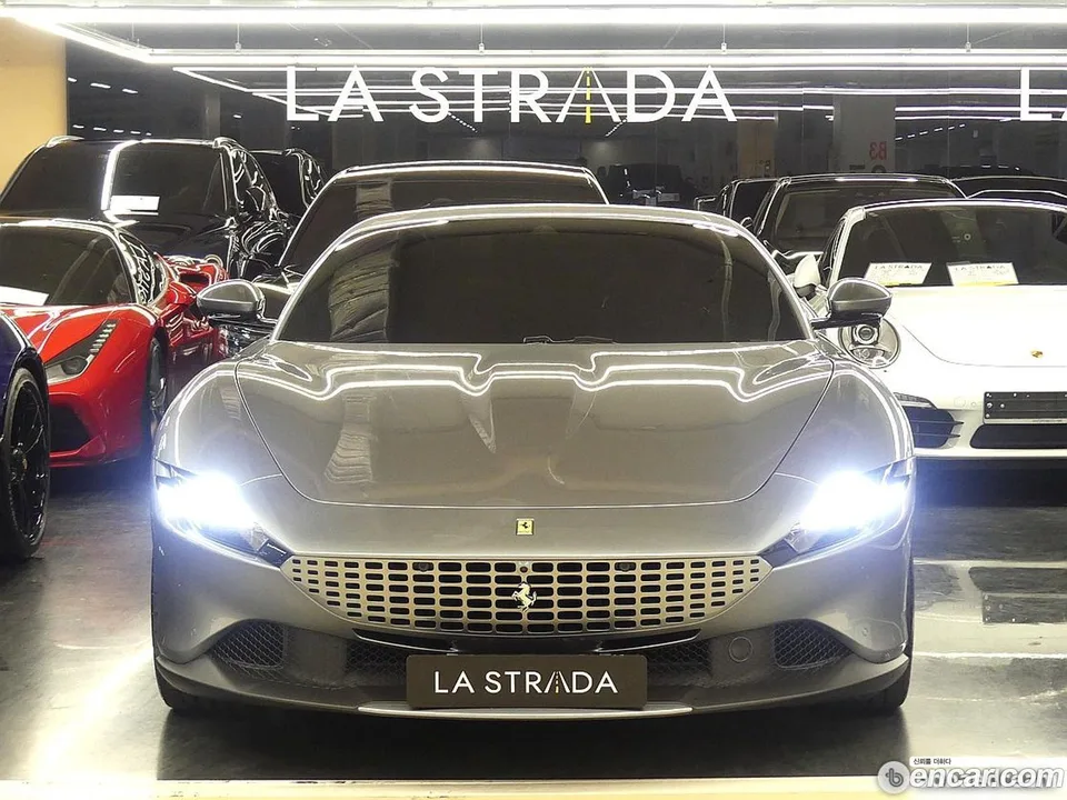 Ferrari Roma 3.9 2023 — фото 1, купить с доставкой в Москву