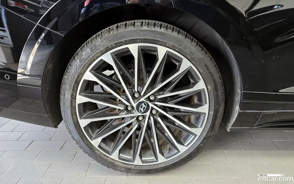 Hyundai Grandeur 2.5 2WD 2023 — миниатюра 5