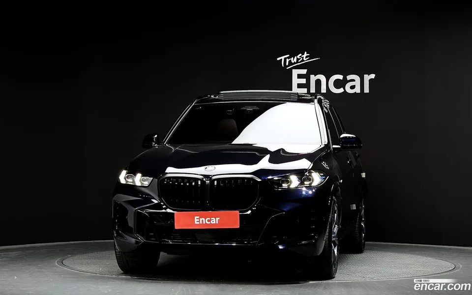 BMW X5 xDrive 40i M 2025 — миниатюра 3
