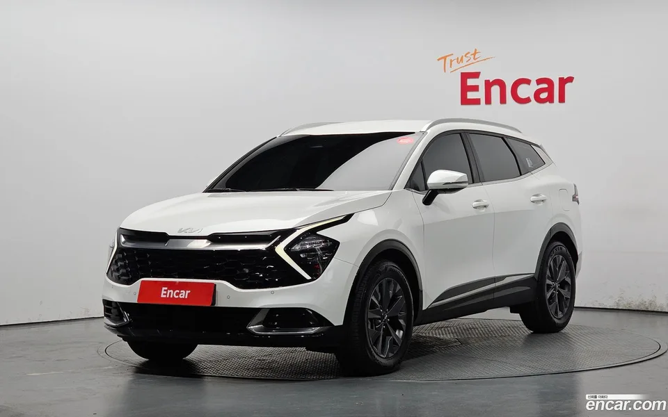 Kia Sportage 1.6 4WD 2022 — фото 1, купить с доставкой в Москву