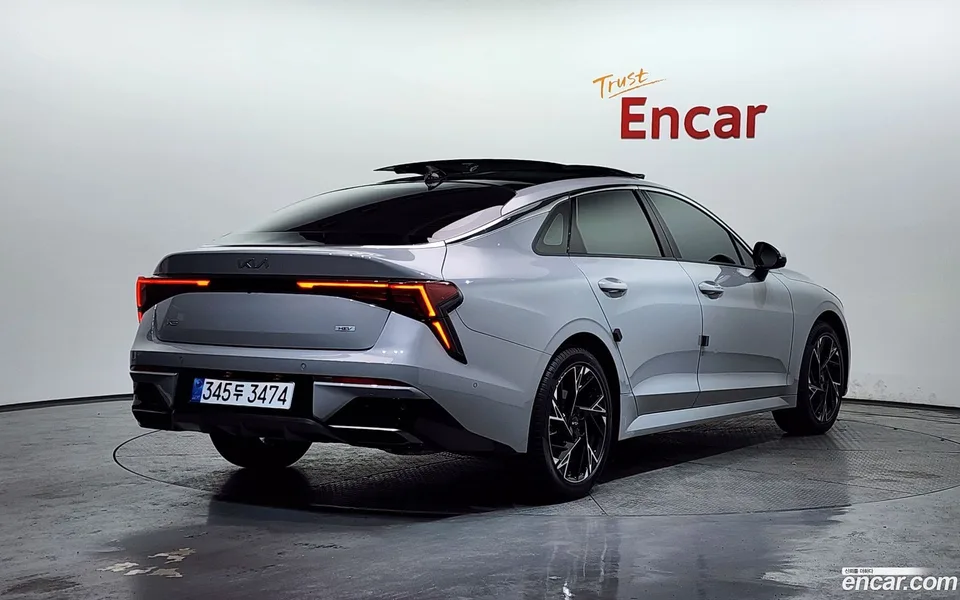 Kia K5 Hybrid 2025 — миниатюра 2