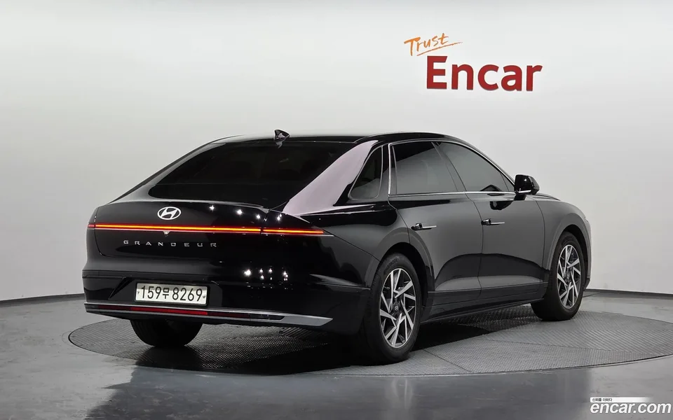 Hyundai Grandeur 2.5 2WD 2023 — миниатюра 2