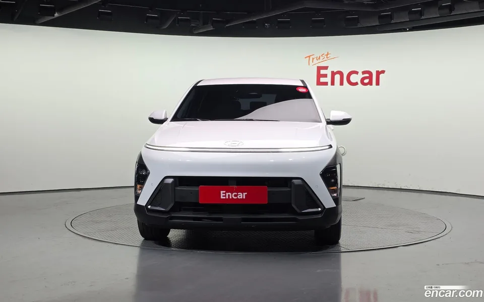 Hyundai Kona 1.6 2WD 2023 — миниатюра 3