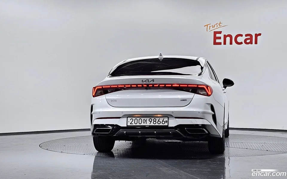 Kia K5 Hybrid 2023 — миниатюра 4