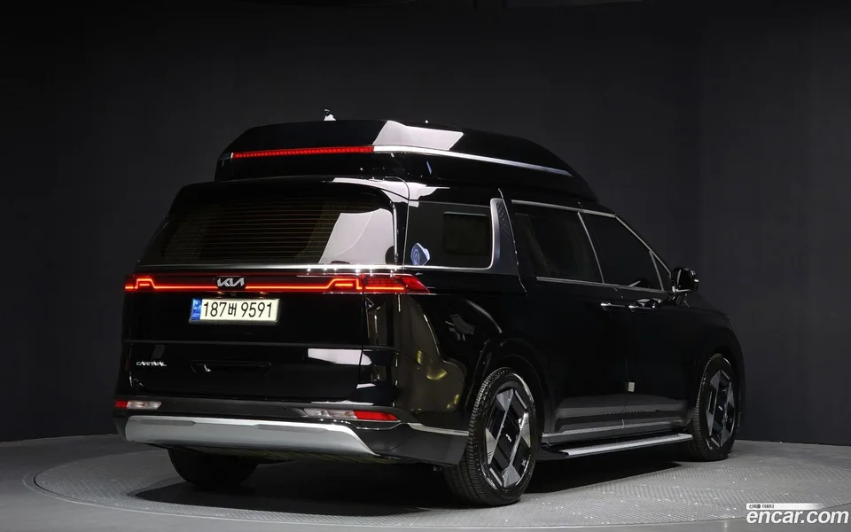 Kia Carnival 9 2022 — миниатюра 2