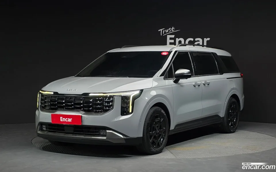 Kia Carnival 9 2025 — фото 1, купить с доставкой в Москву