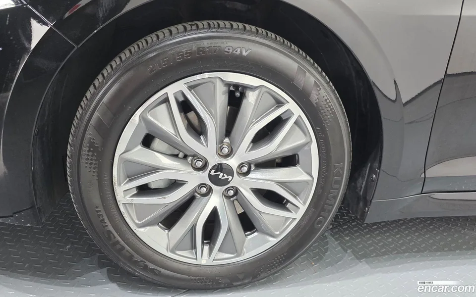 Kia K5 Hybrid 2023 — миниатюра 5