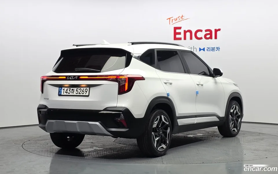 Kia Seltos 1.6 2WD 2023 — миниатюра 2