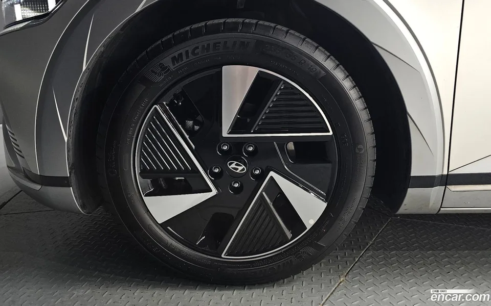 Hyundai Ioniq 5 2024 — миниатюра 5