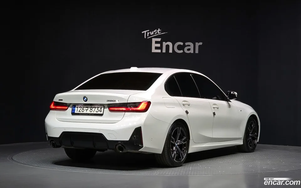 BMW 3 Series 320d xDrive M 2022 — миниатюра 2