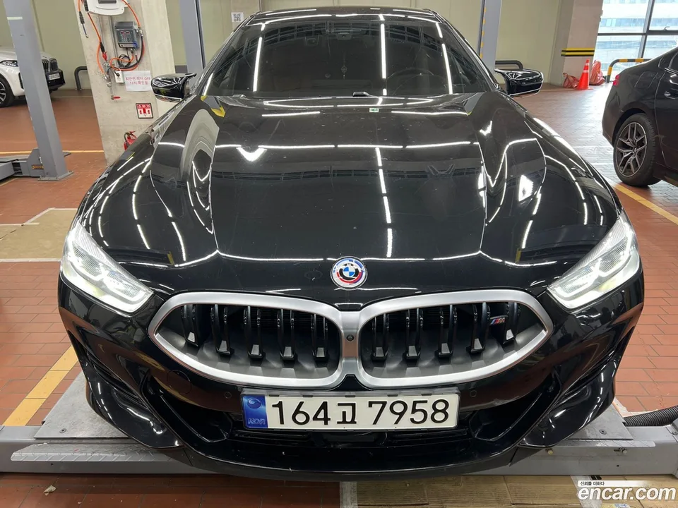 BMW 8 Series M850i xDrive 2022 — фото 1, купить с доставкой в Москву