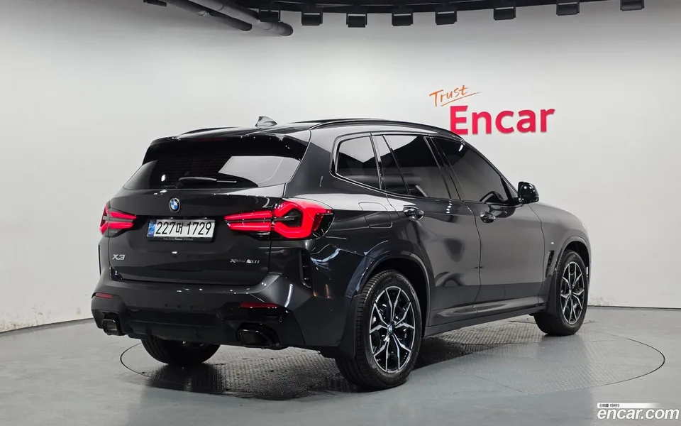 BMW X3 xDrive 20i M 2023 — миниатюра 2