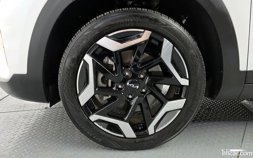 Kia Seltos 1.6 2WD 2023 — миниатюра 5