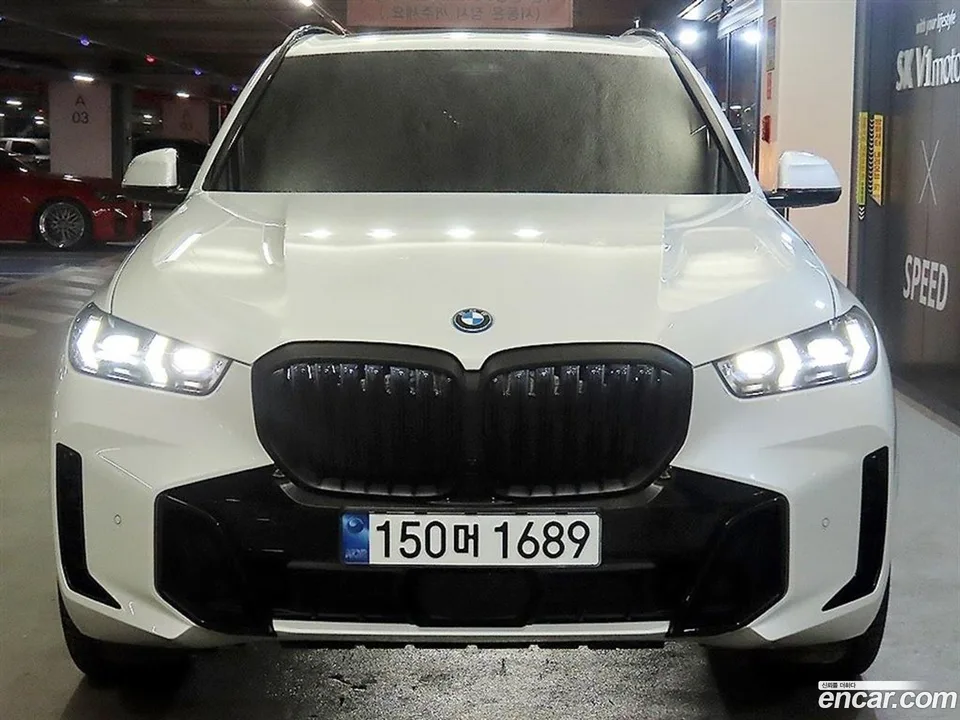 BMW X5 xDrive 50e M 2024 — миниатюра 2