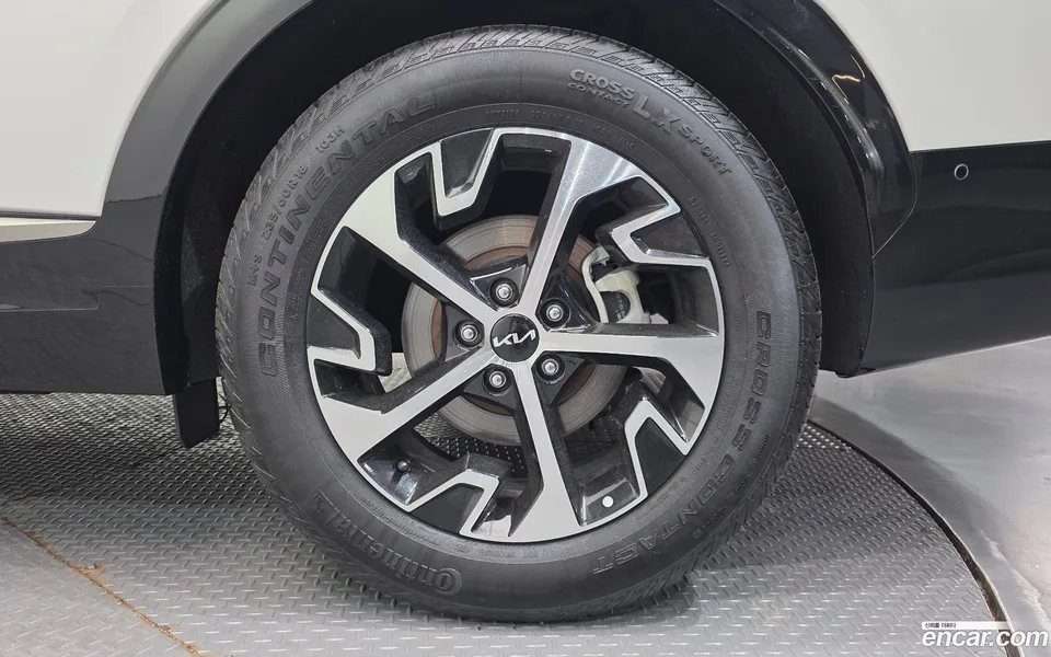 Kia Sportage Hybrid 2WD 2024 — миниатюра 5