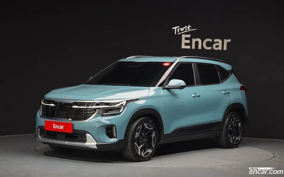 Kia Seltos 2.0 2WD 2022 — фото 1, купить с доставкой в Москву