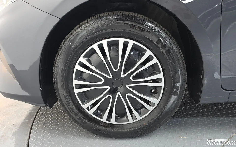Kia K3 1.6 2023 — миниатюра 2