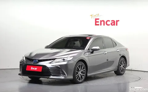 Toyota Camry 2023 купить в Москве