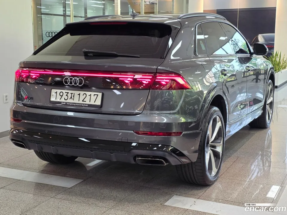 Audi Q8 (4M) 55 TFSI 2024 — миниатюра 2