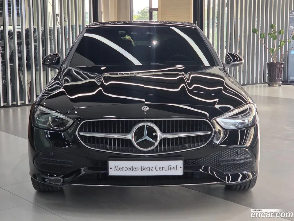 Mercedes-Benz C-Class C200 2024 — миниатюра 3