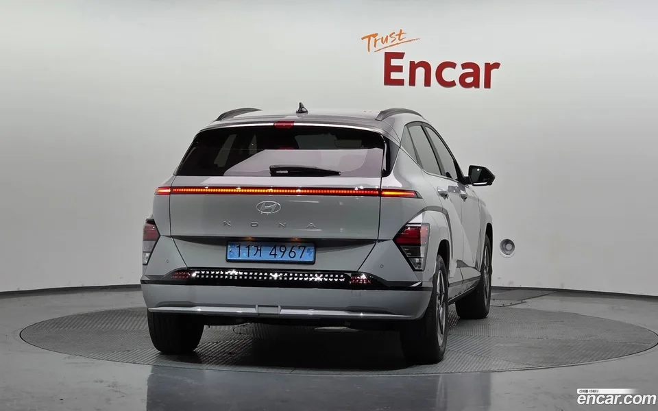 Hyundai Kona Electric 2024 — миниатюра 4