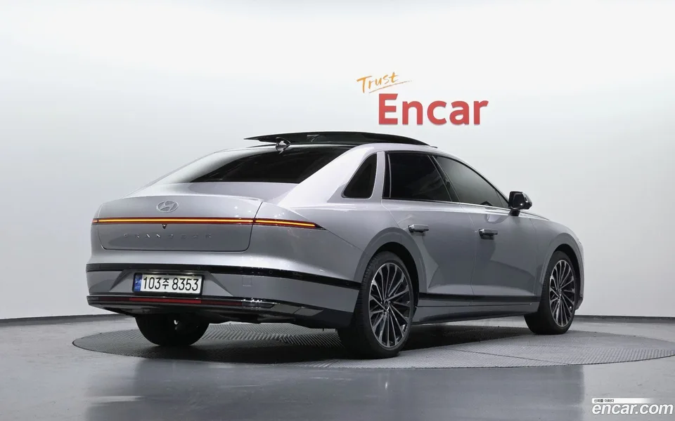 Hyundai Grandeur 2.5 2WD 2024 — миниатюра 2