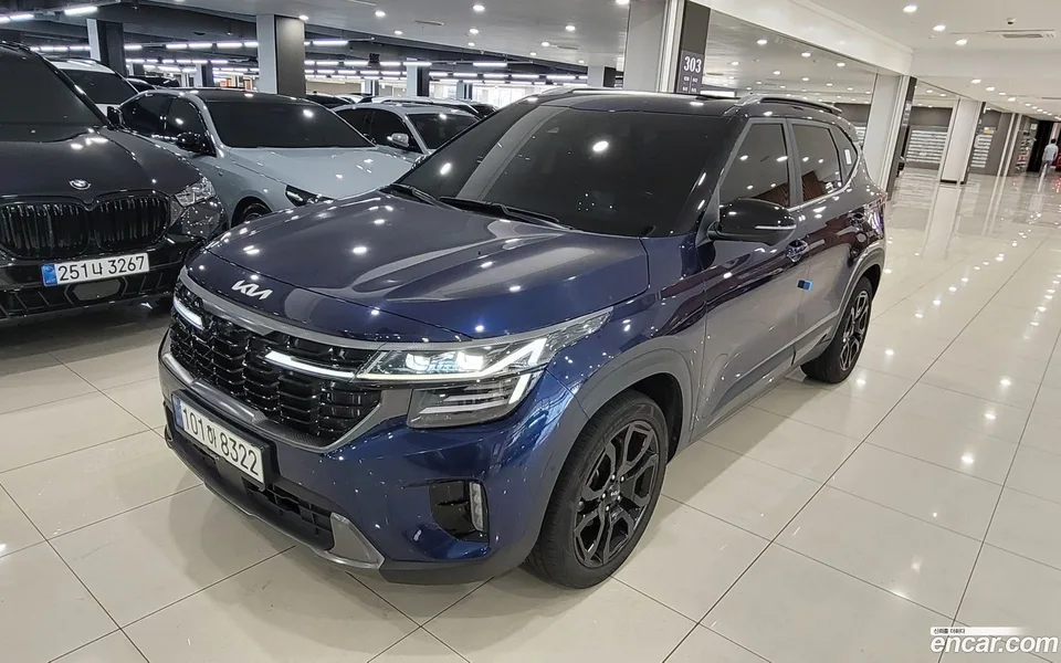 Kia Seltos 2.0 2WD 2022 — фото 1, купить с доставкой в Москву