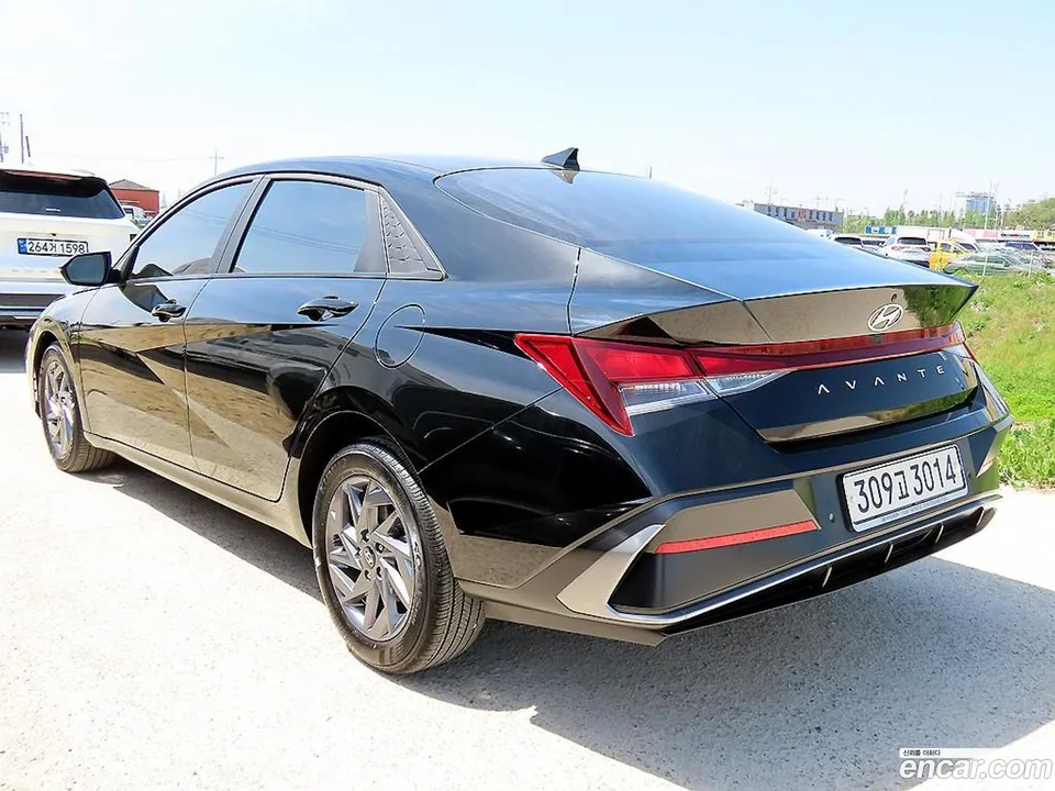 Hyundai Avante CN7 1.6 2023 — миниатюра 3