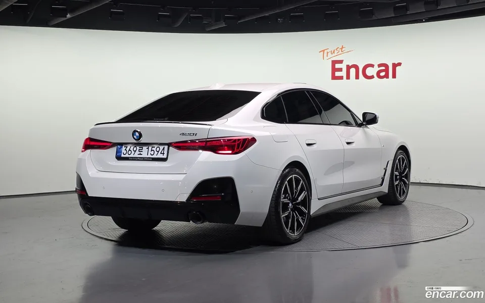 BMW 4 Series 420i M 2025 — миниатюра 2