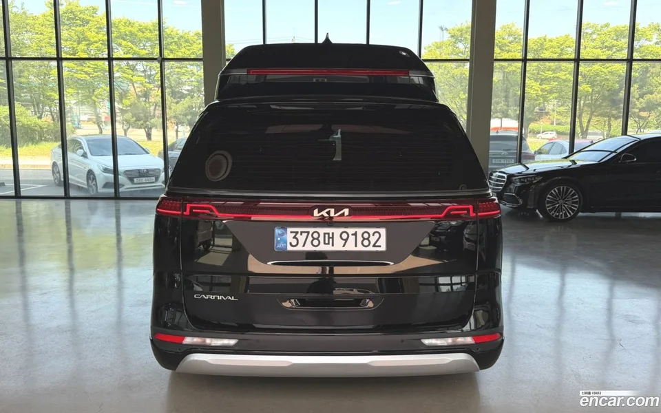 Kia Carnival 7 2023 — миниатюра 4