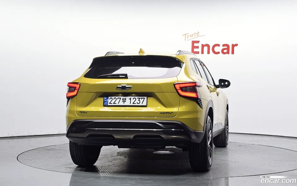 Chevrolet Trax Crossover 1.2 ACTIV 2023 — миниатюра 4