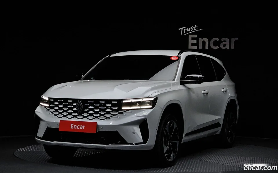 Renault Samsung Grand Koleos 1.5 E-TECH 2WD 2025 — фото 1, купить с доставкой в Москву