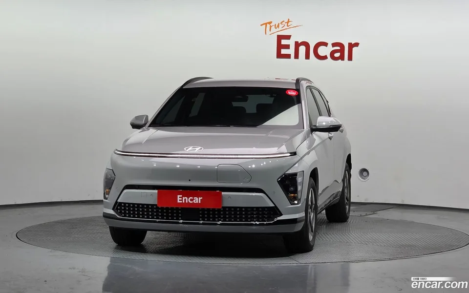 Hyundai Kona Electric 2024 — миниатюра 3