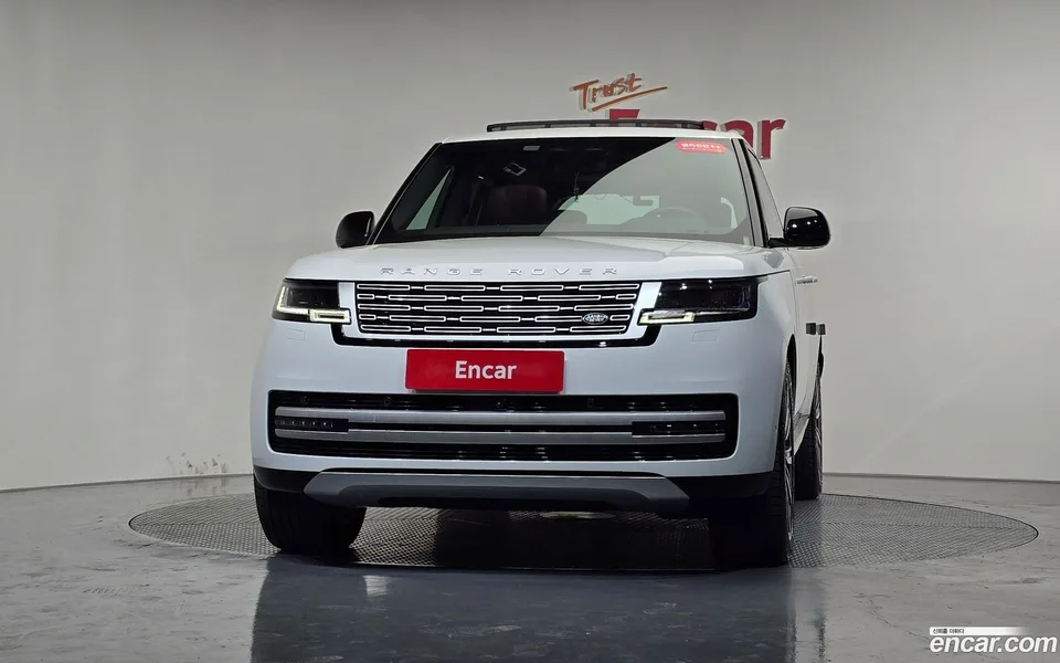 Land Rover Range Rover P550E AB 2025 — миниатюра 3