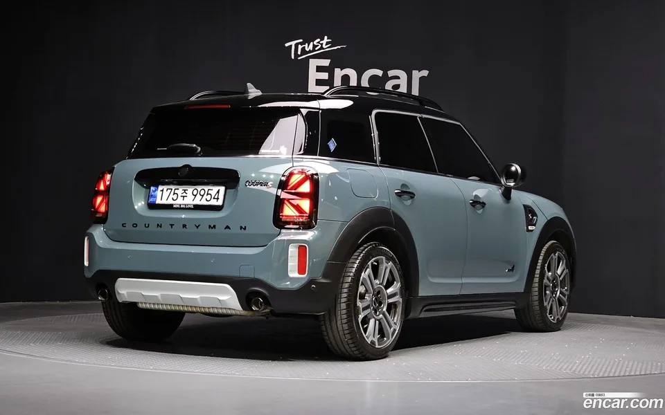 MINI Cooper S Countryman ALL4 2023 — миниатюра 2