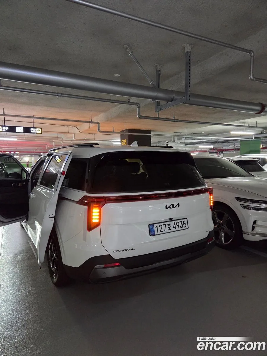 Kia Carnival HEV 7 X Line 2026 — миниатюра 2