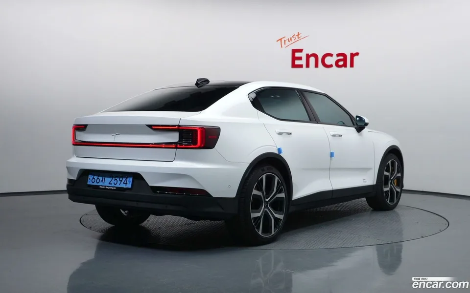 Polestar Polestar 2 2022 — миниатюра 2