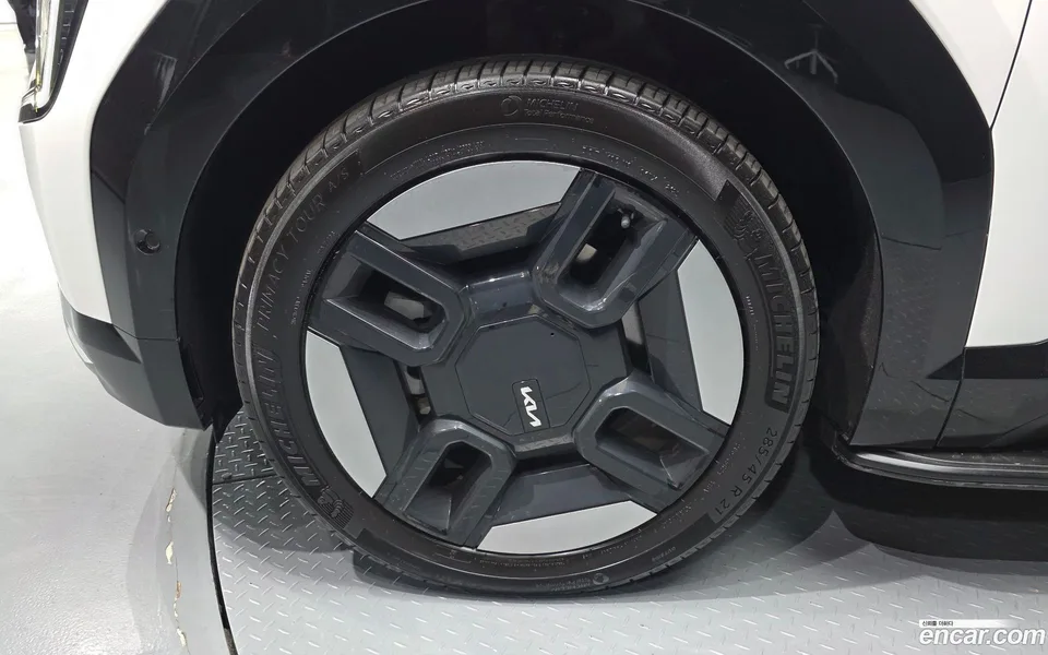 Kia EV9 4WD 2023 — миниатюра 5
