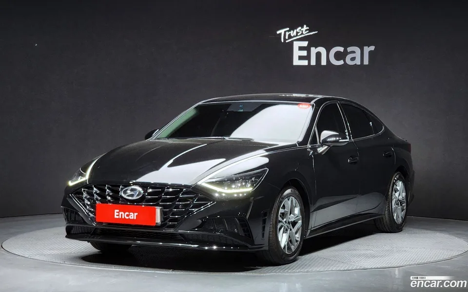Hyundai Sonata 2.0 2022 — фото 1, купить с доставкой в Москву