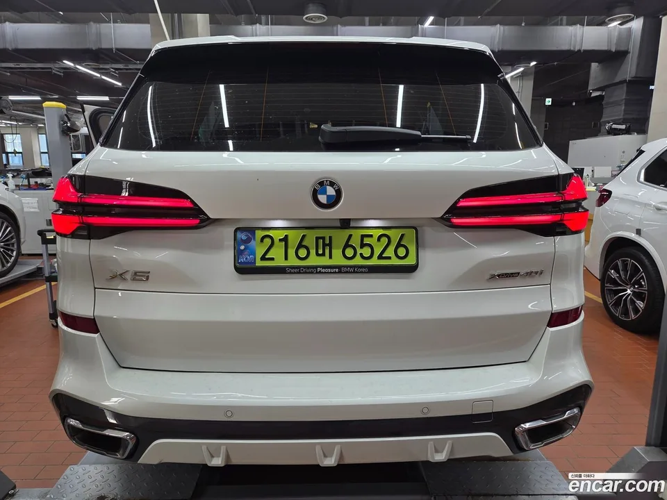 BMW X5 xDrive 40i M 2025 — миниатюра 2