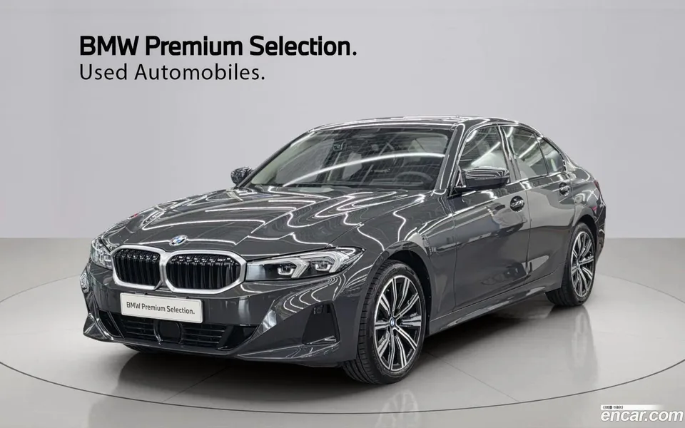 BMW 3 Series 320i 2025 — фото 1, купить с доставкой в Москву
