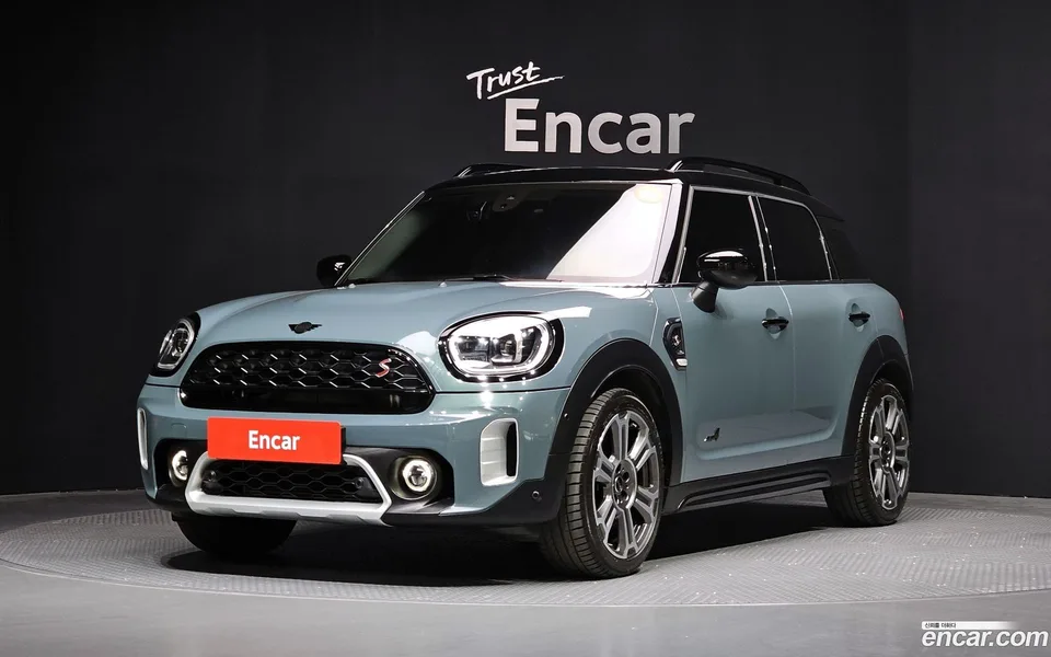 MINI Cooper S Countryman ALL4 2023 — фото 1, купить с доставкой в Москву